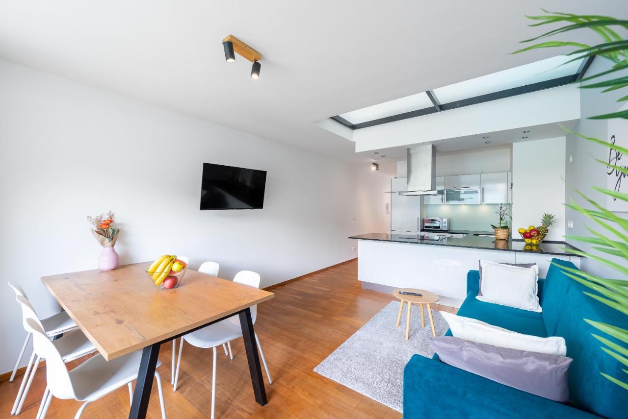 Appartement With Balcony And Parking Near The Museum Prague